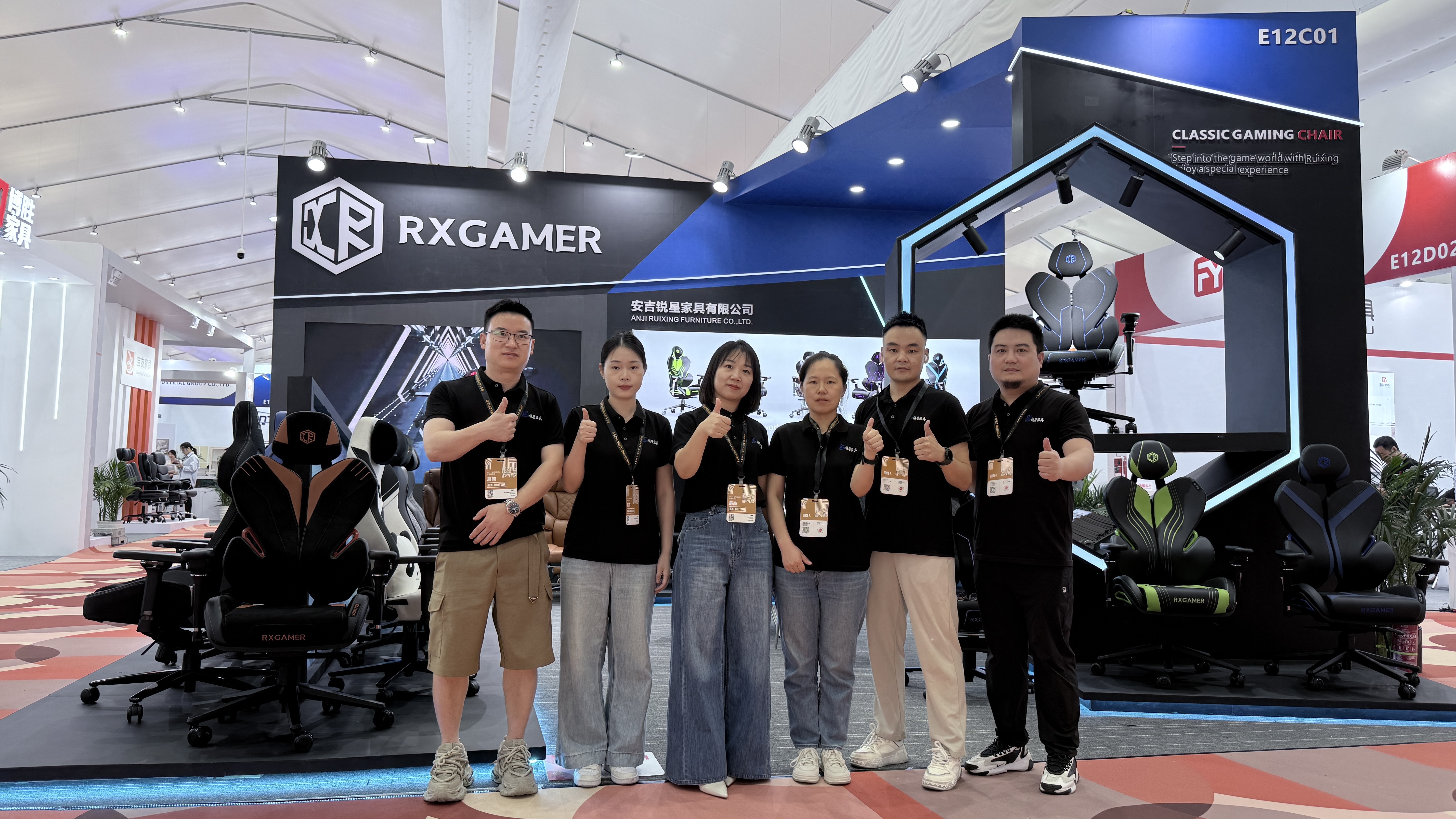 Anji Ruixing Furniture se muestra con éxito en la 30ª Feria Internacional de Muebles de China